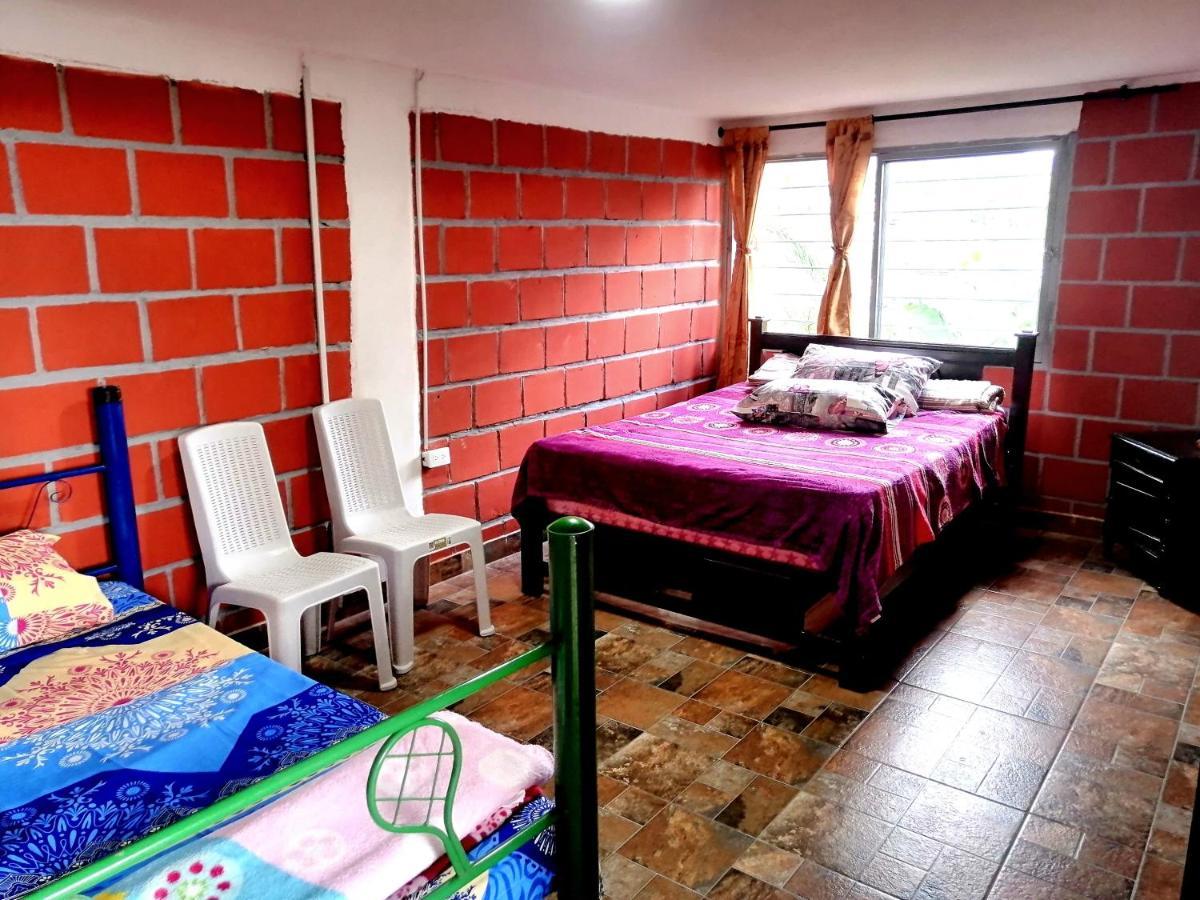 Hostal Familiar La Palma Villa Calima Dış mekan fotoğraf